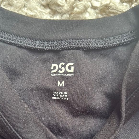 DSG Crop Top - Picture 3 of 3